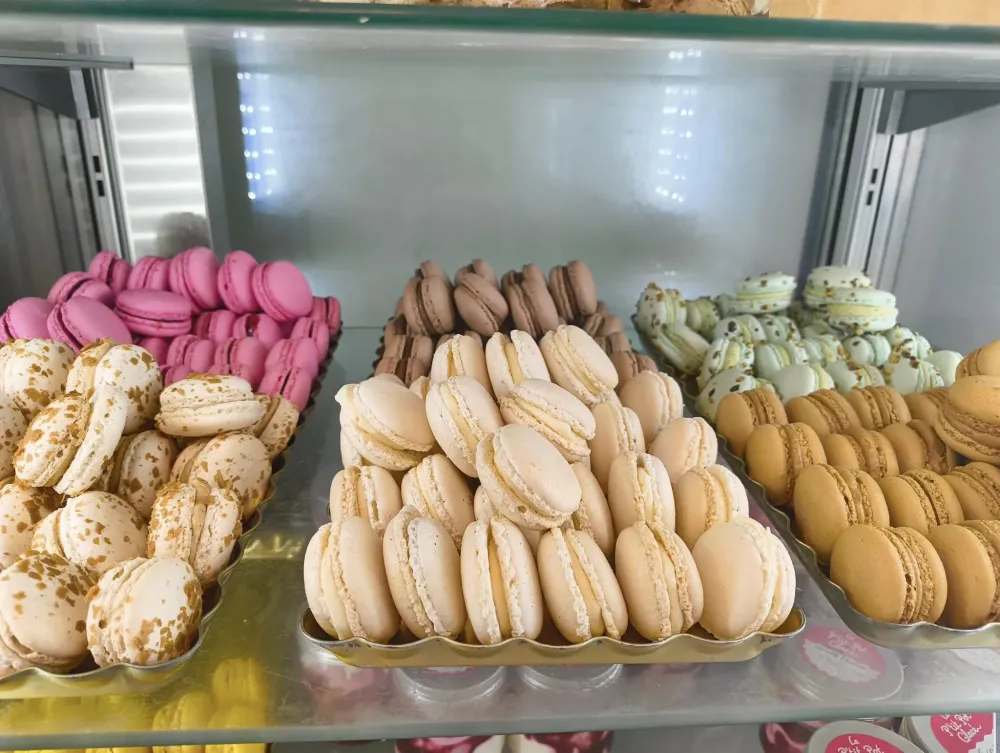 creation de macarons à Saint-Jean-d'Ellewebp
